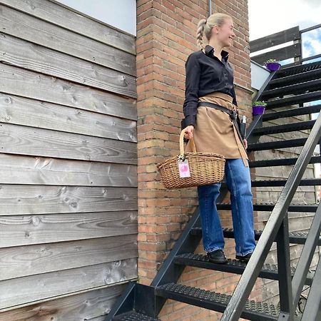 카스트리컴 Slapen Bij De Buurvrouw B&B 외부 사진